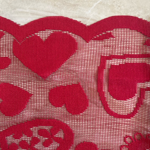 Red Heart Lace Table Runner - Picture 4 of 7